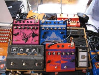 Reverb.com board with vintage pedals at the 2016 Brooklyn Stompbox Exhibit